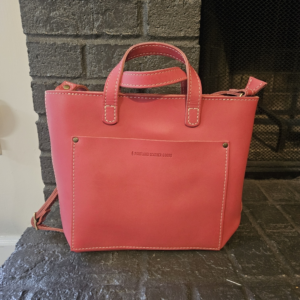RARE NEW Portland Leather Goods Pink Leather Medium Crossbody